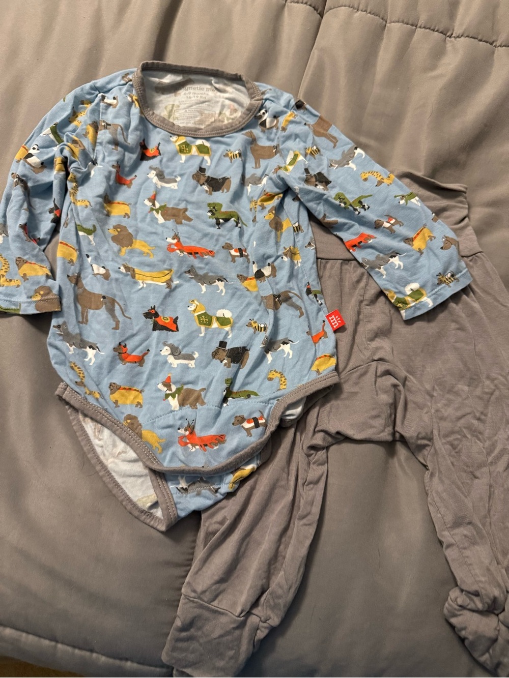 Magnetic me dogs in costume 2 piece set 6-9 months